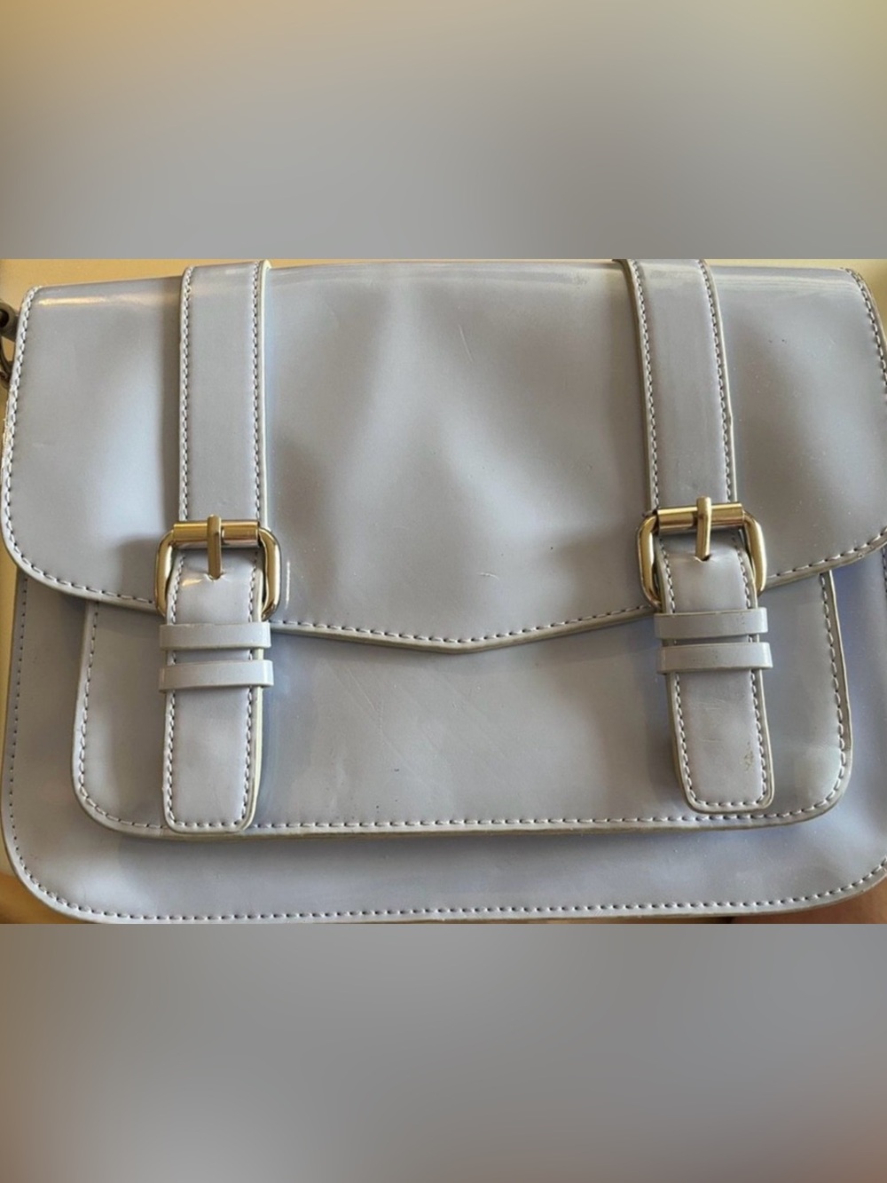 Heys periwinkle pantent leather look purse